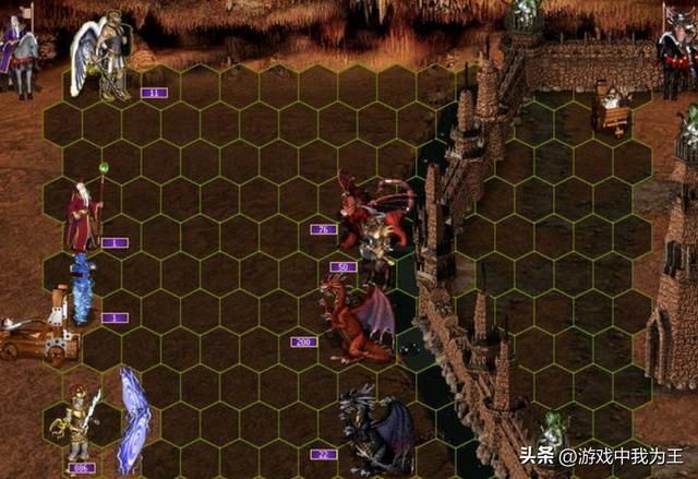 英雄无敌3:六级兵里面的独一档,除了贵,没有缺点!