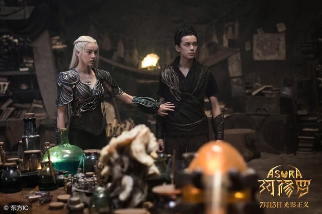 中国工业大片如何突破胜负已分的局面《西虹市首富》VS《狄仁杰》?