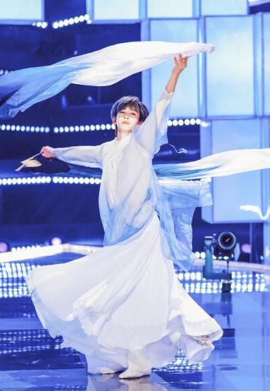 传承的美：《天下》手游中舞蹈的魅力