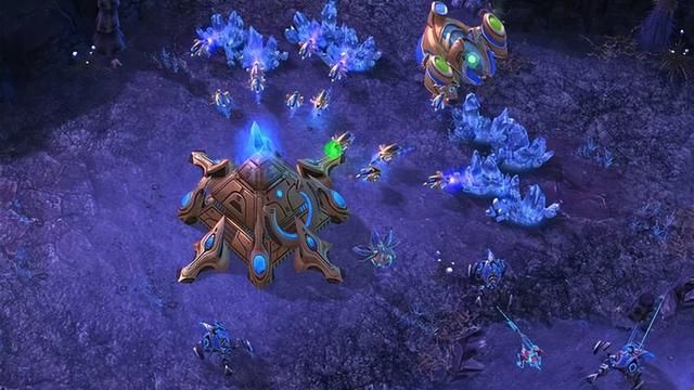 《星际争霸》新手如何击败神族的水晶塔战术