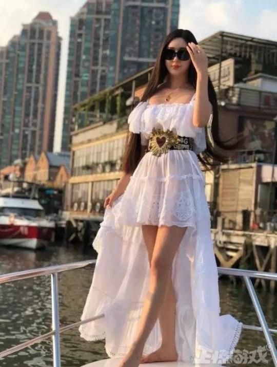 惊了！生了50个娃的游戏公司董事长，被娇妻爆了3亿金币？