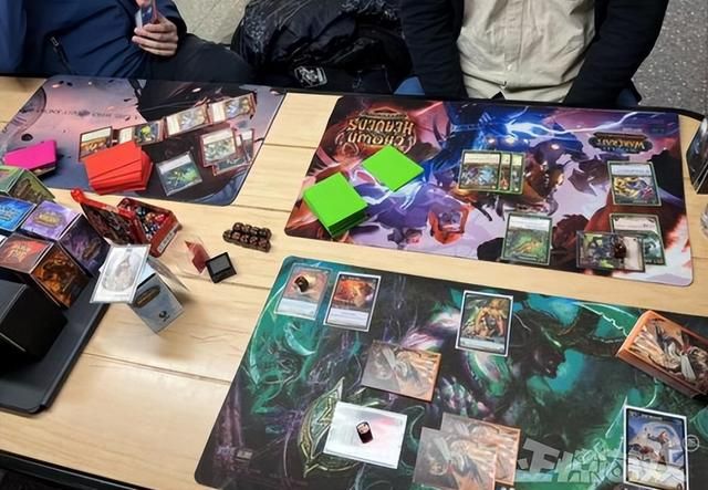 最惨魔兽粉丝？暴雪把游戏停运十年，他们自己做新版本推广！