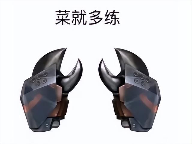 2024最沙雕玩家？玩家抽象庆生，海底捞员工连夜背原神角色族谱