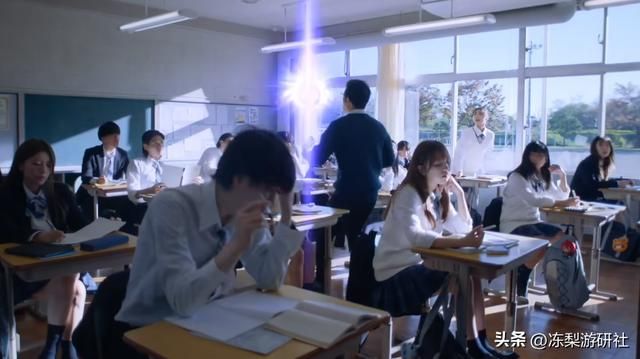 原神联动东京晴空塔，宣传PV入乡随俗，竟让妹子追雷灵跑了3分钟