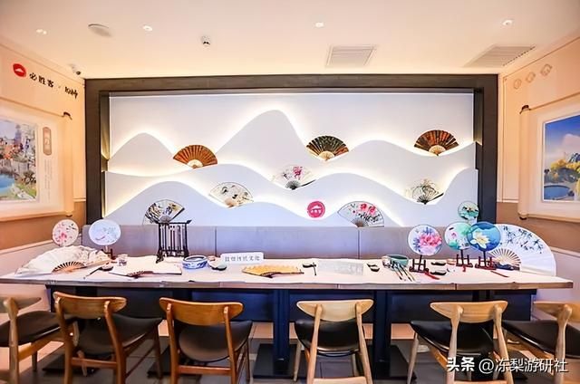 原神联动必胜客马来西亚版，老外惊喜：是不是璃月展品也在路上了