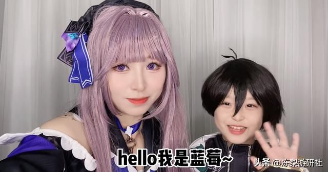 家庭调味剂？路上偶遇姬子妈妈带一儿一女逛街，被开心氛围笼罩