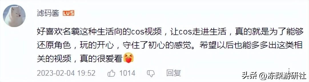 老外一斗携国人钟离漫步伦敦街头，被反复搭讪合影，进餐厅还免费