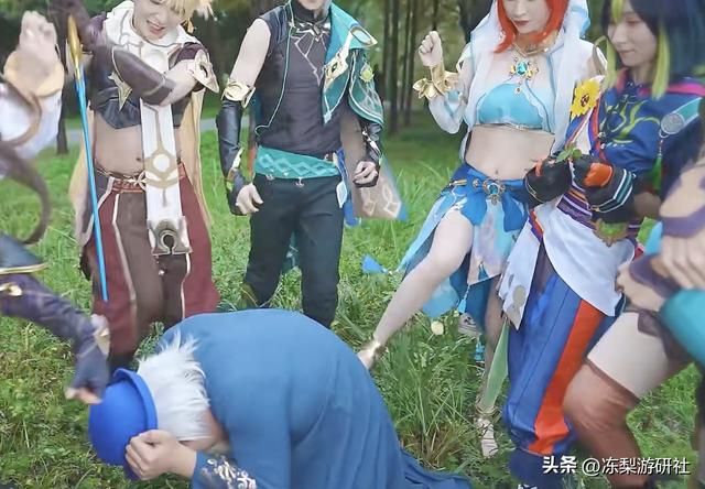 空翻的猫、生气的草神、不跳舞的妮露同时出现？这旅行者凭啥特殊