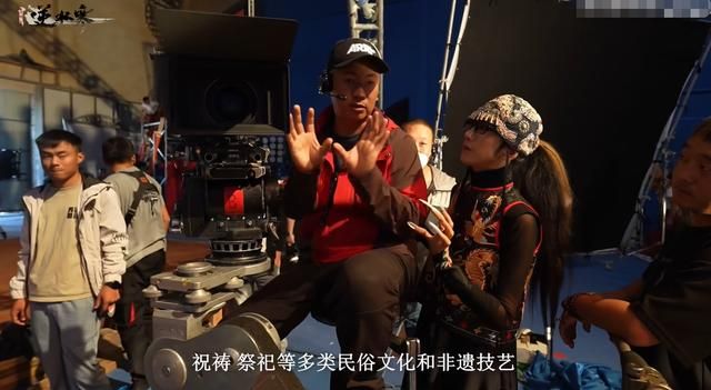 网易聘请杨丽萍为舞学总顾问,网友热评:让逆水寒滚!