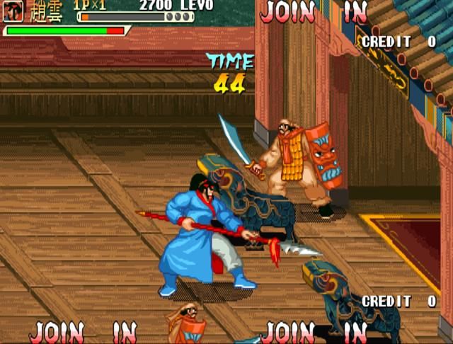 街机厅非常热门的游戏，没见过的话只能说你街机厅去少了！