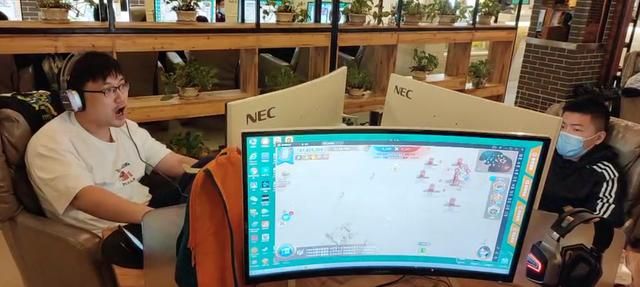 包网吧开黑，喊麦放战歌等这些玩家团战指挥行为，算亚文化么？