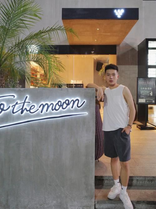 tothemoon男主隐瞒了什么，tothemoon骑马怎么过