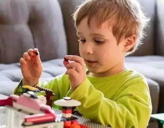 一个人玩时我可以玩什么,两个人玩时我们可以干什么，两个人玩我一个人玩的说说