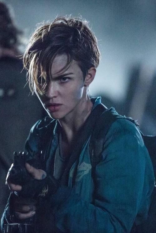 鲁比洛斯变装视频,鲁比洛斯图片