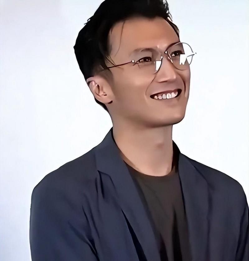 谢霆锋喜得贵子,王菲高龄产妇,谢霆锋和王菲生小孩了吗