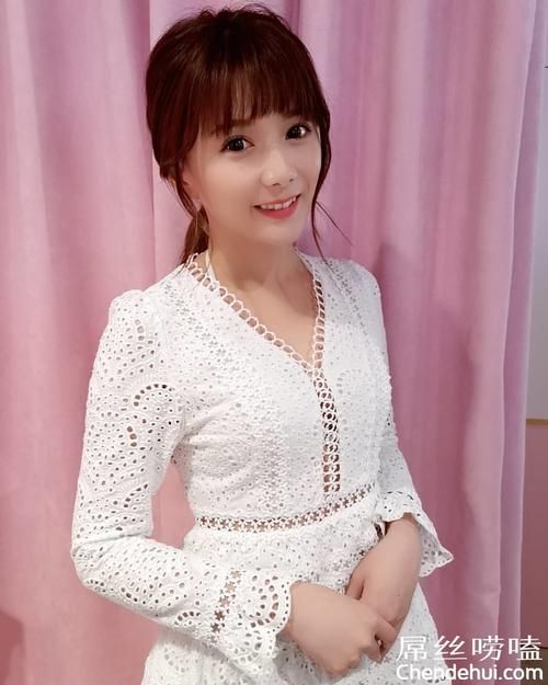 小池绘美�? style=