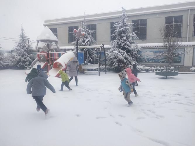 打雪仗游戏攻略,打雪仗游戏snowjinks