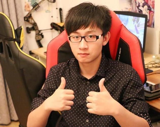 东少d陈子豪爱拍，东少d陈子豪cf视频