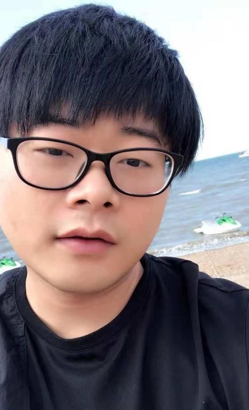 LOL小智本人照片，lol小智本人照片大全