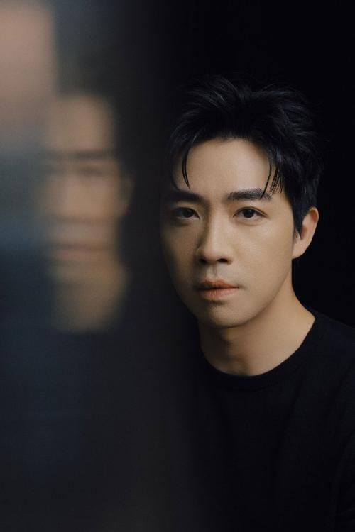 俞灏明2013跨年演唱会图片，俞灏明重返舞台跨年演唱会