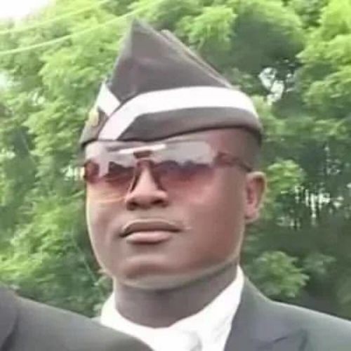 黑人抬棺头像：生死之间一笑置之