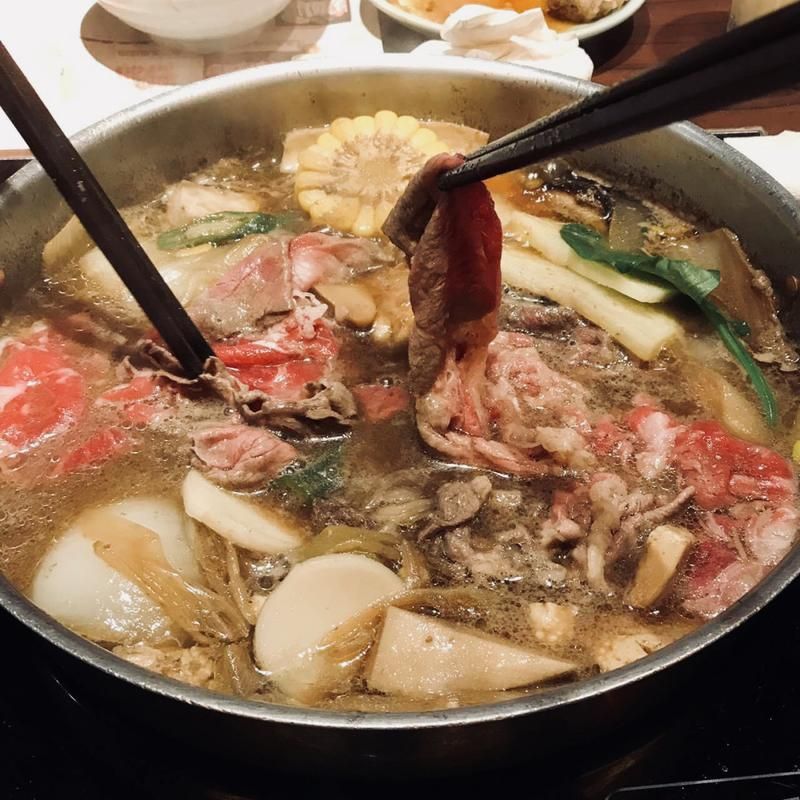 MOMO牧场寿喜锅探店：无限肉，超值还是智商税？