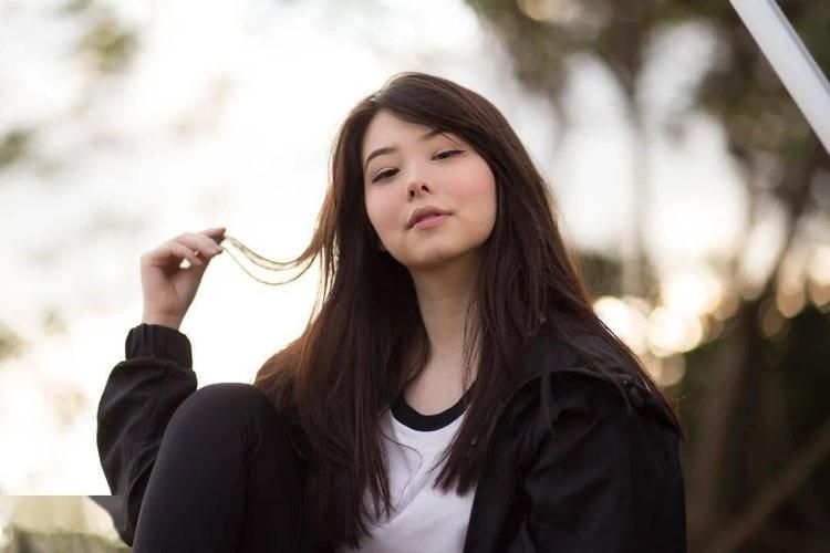 Mayumi:实力与美貌兼具的电竞女神,她的故事你听过吗?