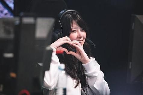 Mayumi:实力与美貌兼具的电竞女神,她的故事你听过吗?