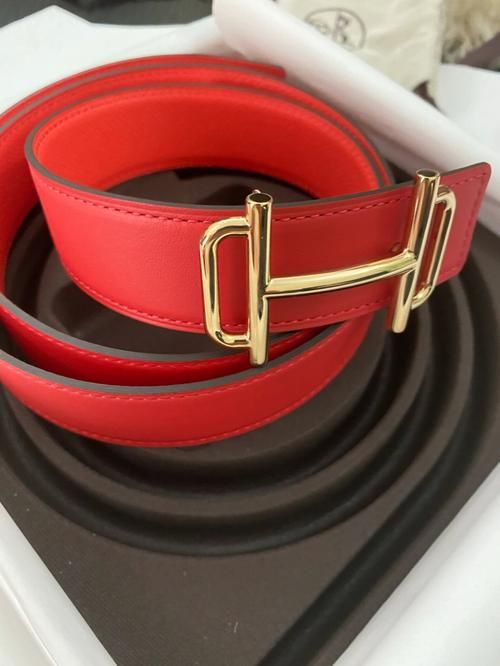 红色战斗腰带:高爆击高攻强,值得拥有吗?