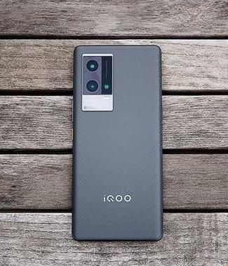 iQOO 8值得买吗？看完这篇你就知道了！