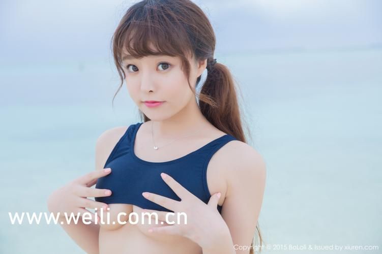 韩国大胸美女写真集:性感与清纯的完美结合!