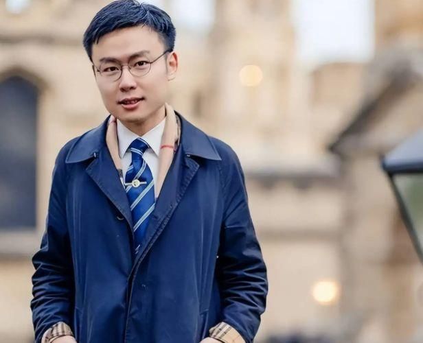 “狂拽学霸”潘周聃：牛津博士的传奇人生与走红背后