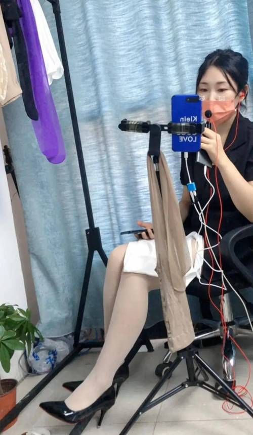 网红湿露露是谁？揭秘她的成名之路