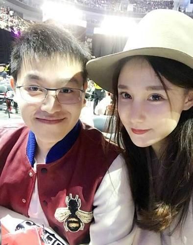 天蚕土豆和伊芙蕾雅：跨界爱情的甜蜜与挑战