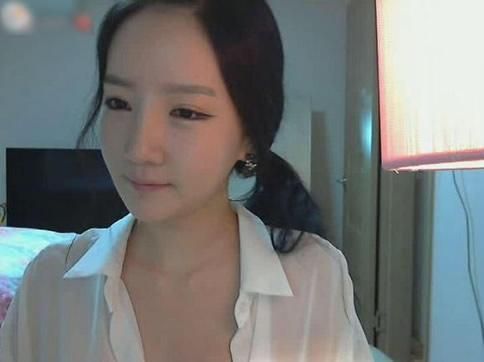 朴妮唛最新写真大放送，高清美图让你一饱眼福