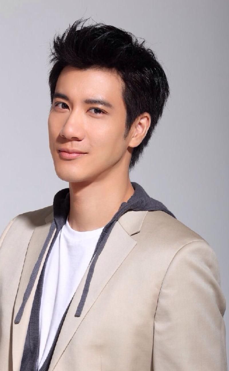网络热议：王力宏同志传闻的背后真相