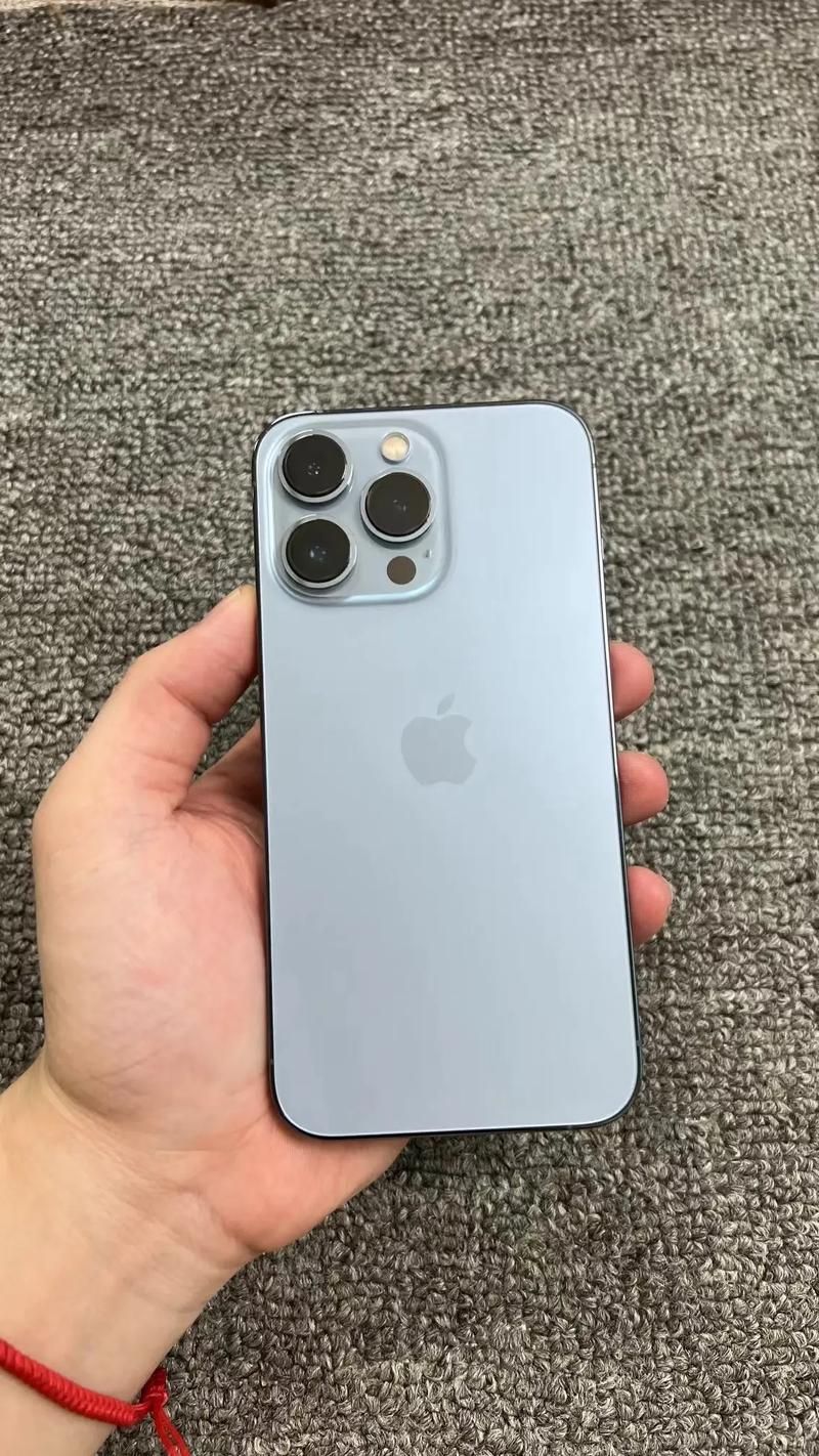iPhone13 Pro比iPhone13贵在哪里？性能、外观全面分析！