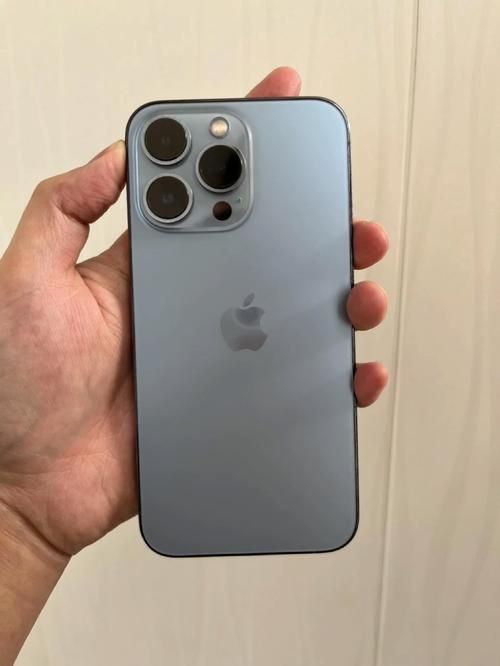 iPhone13 Pro比iPhone13贵在哪里？性能、外观全面分析！