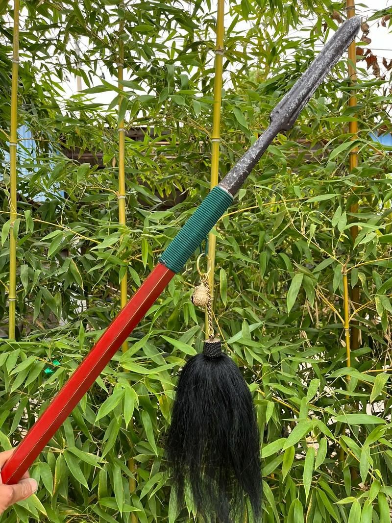 铁脊蛇矛的真实历史：程普与这把武器的故事