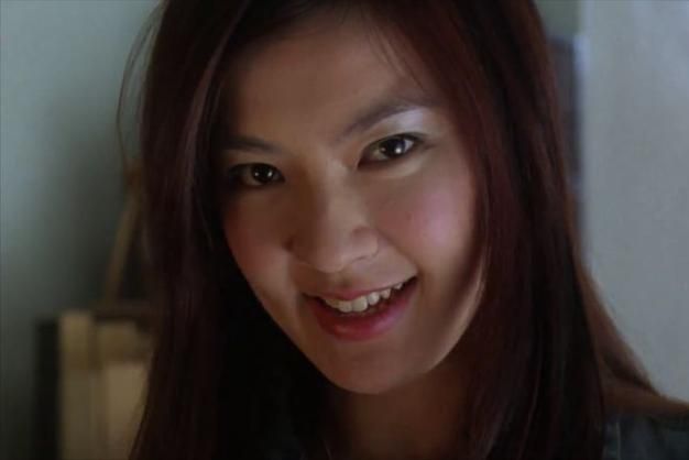 玉女变欲女：娱乐圈的残酷现实与无奈