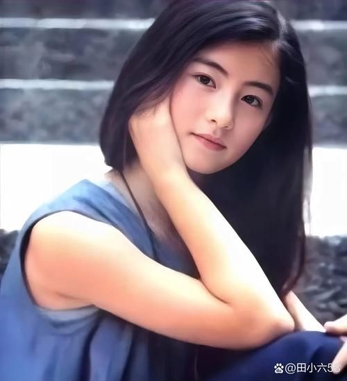 回顾张柏芝12岁旧照，你发现她有什么变化吗？
