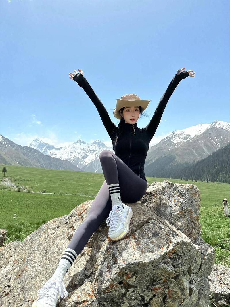 游戏解说小梦真名叫什么？（个人资料大公开）