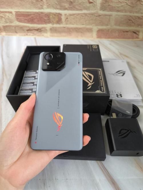 玩游戏用什么手机好?这几款让你畅玩不卡顿!