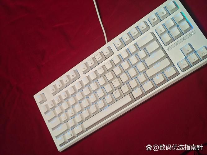 玩游戏用什么轴的键盘爽?看完这篇少走弯路!