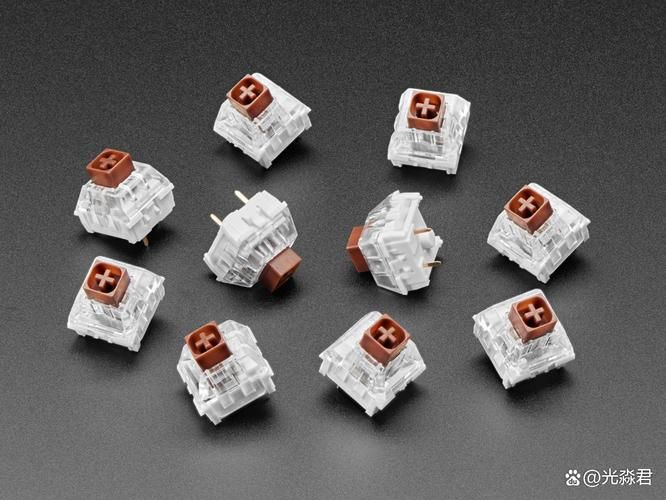 玩游戏青轴和黑轴哪个好?看完这篇你就懂了!