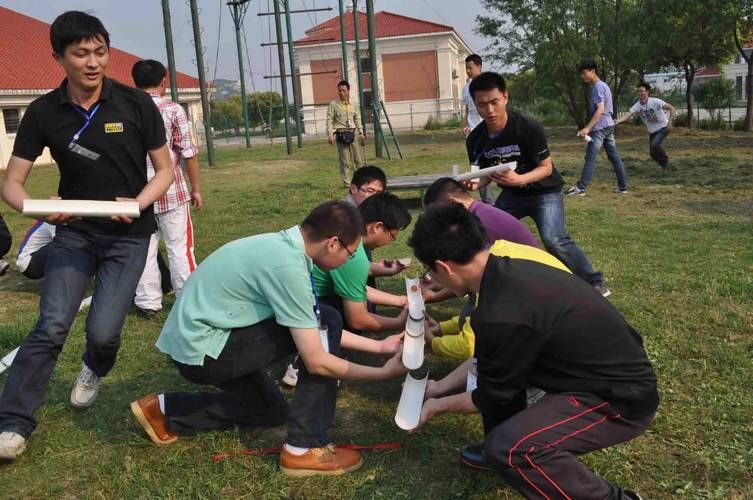 男生节趣味活动游戏，这几个游戏让大家乐开怀！
