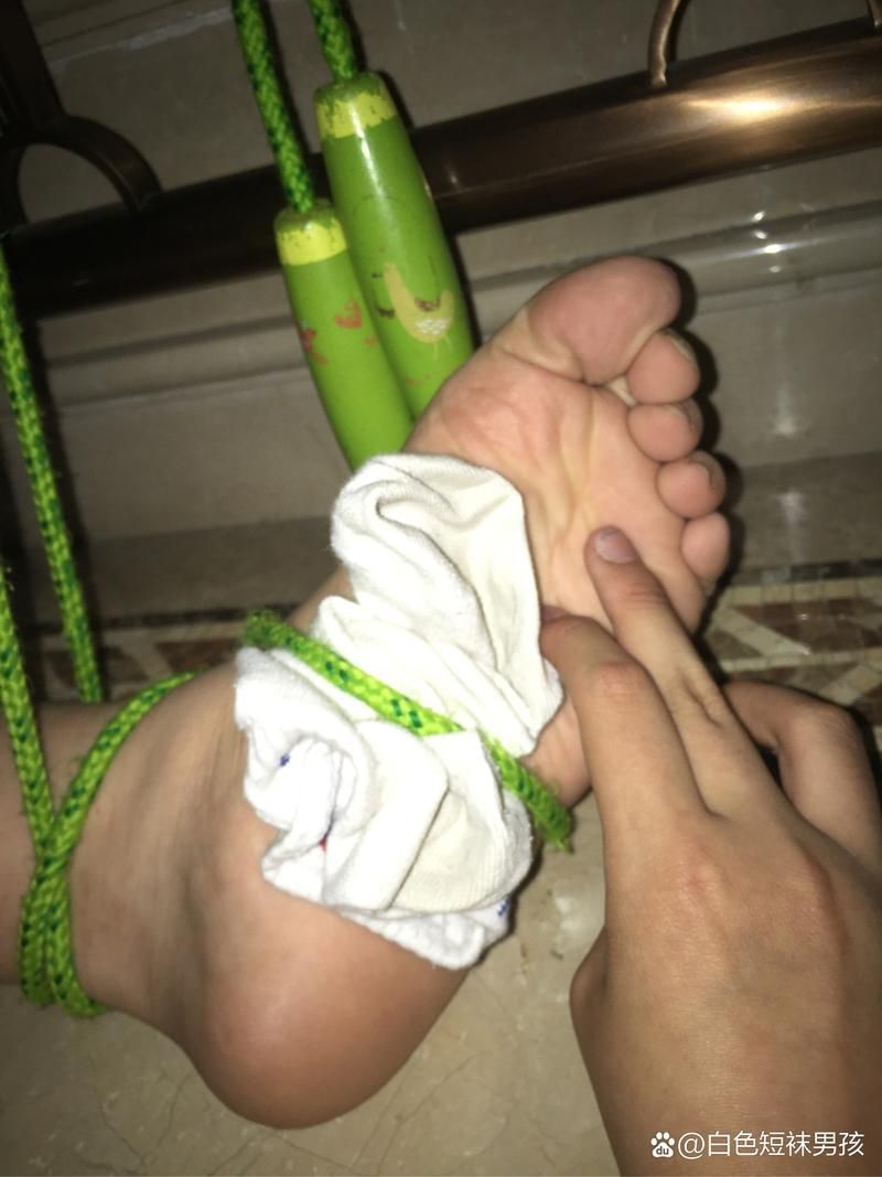 盘点那些奇葩的游戏输的惩罚，看完笑出腹肌！