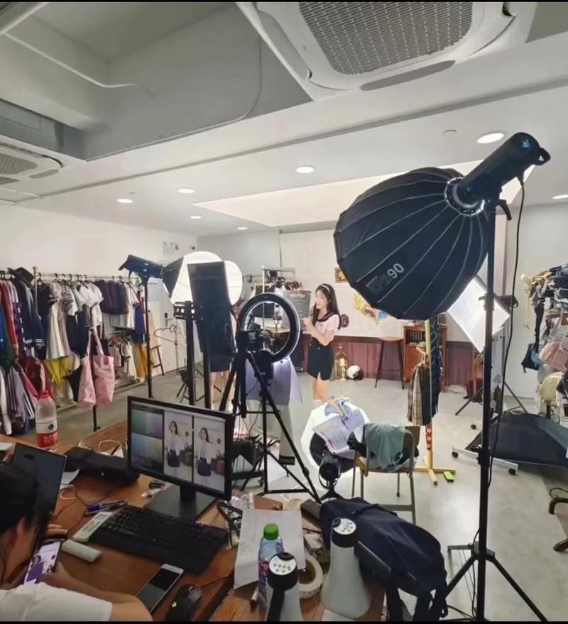 知名游戏主播用什么设备?专业直播间配置大公开!