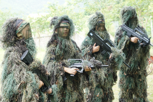 突出重围游戏好玩吗？老玩家带你体验真实感受！