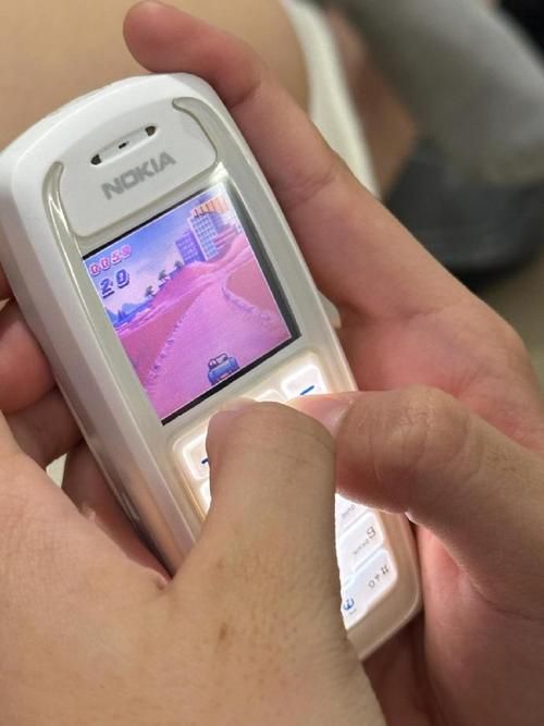 诺基亚游戏手柄手机好用吗？玩家真实体验分享！